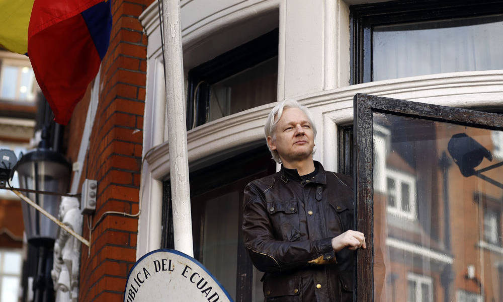 Crean fondo participativo para la defensa de Assange
