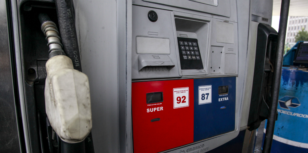 Consumo de gasolina Súper se redujo 60% en un mes