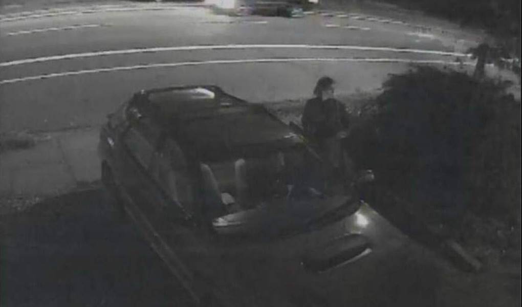 “Ladrona accidental” devuelve auto robado con disculpa y dinero
