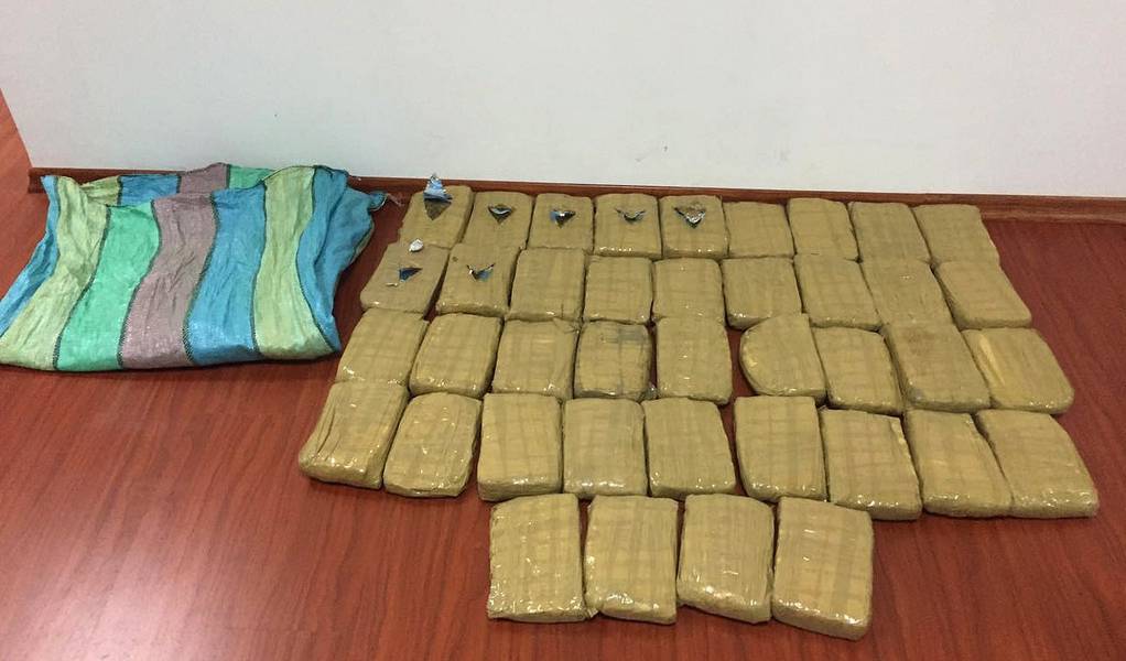 Atrapan a un hombre con 21 kilos de marihuana tras persecución en Guayaquil