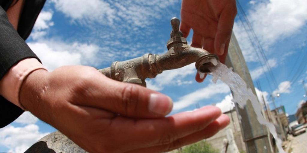 Anuncian corte de agua potable en 4 sectores de Quito