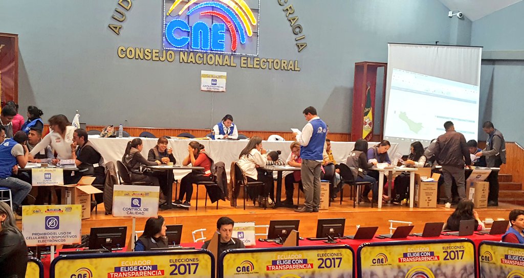 Conteo del CNE: Lenín Moreno alcanza 39.17% y Guillermo Lasso 28.38%