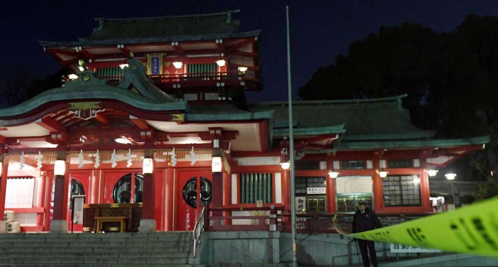 Tres muertos en ataque en templo en Tokio