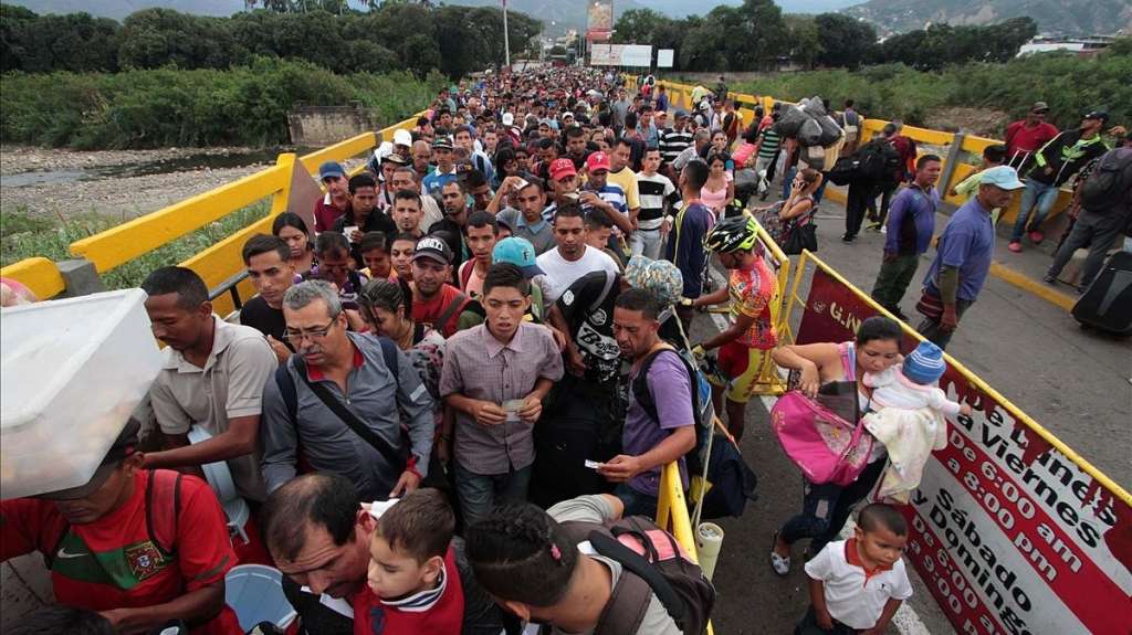 Cancillería reconoce cifra récord de migrantes venezolanos en Ecuador