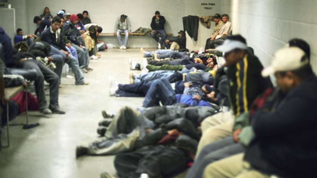 Detienen en México a 103 indocumentados que iban rumbo a Estados Unidos