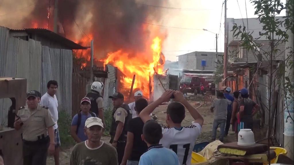 Incendio en Machala dejó 41 damnificados y 7 viviendas totalmente destruidas