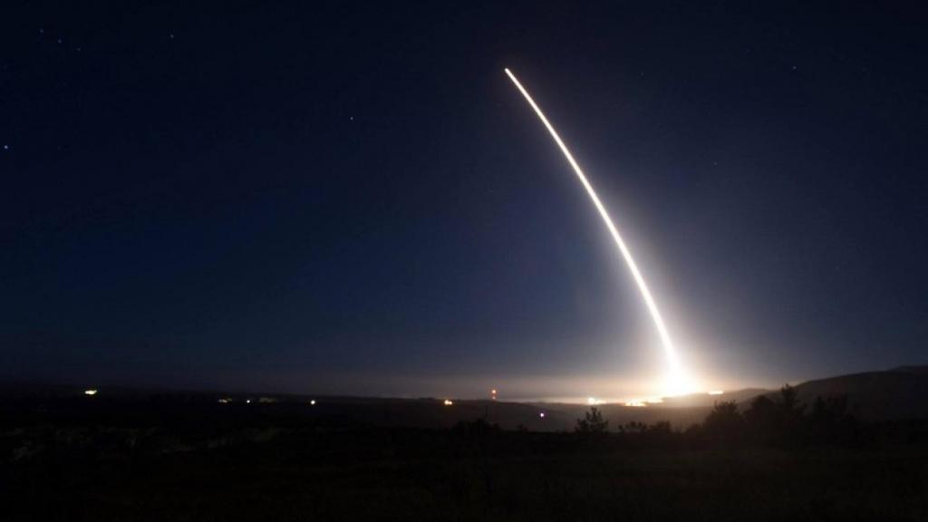 Corea del Norte dispara misil sobre Mar de Japón