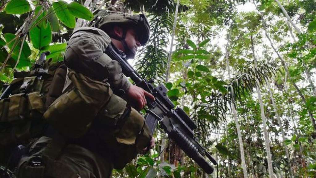 Exguerrillero de las FARC revela supuesto vínculo de Correa con la guerrilla