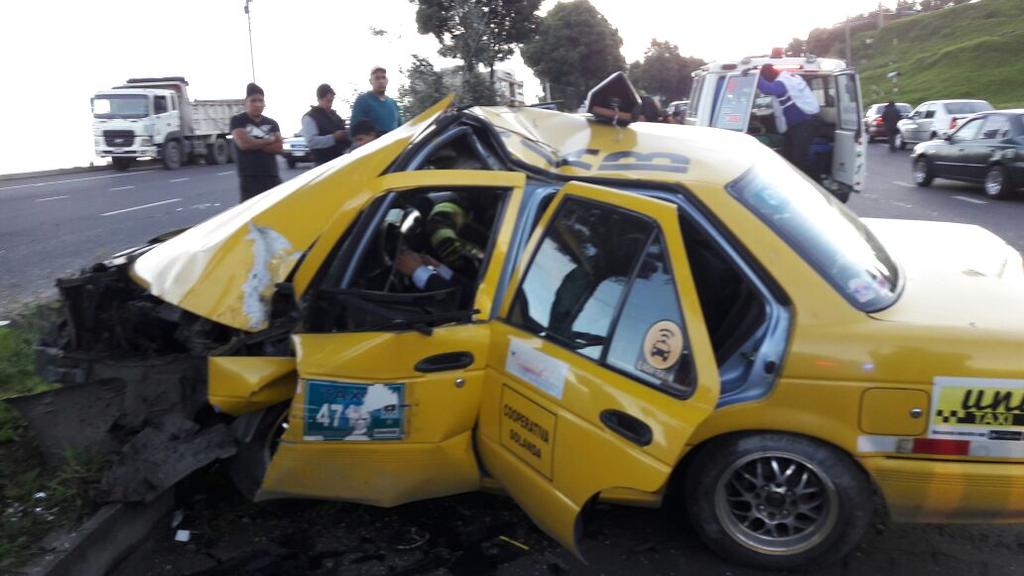 2 muertos y 5 heridos por accidentes de tránsito en Quito, según reporta ECU 911