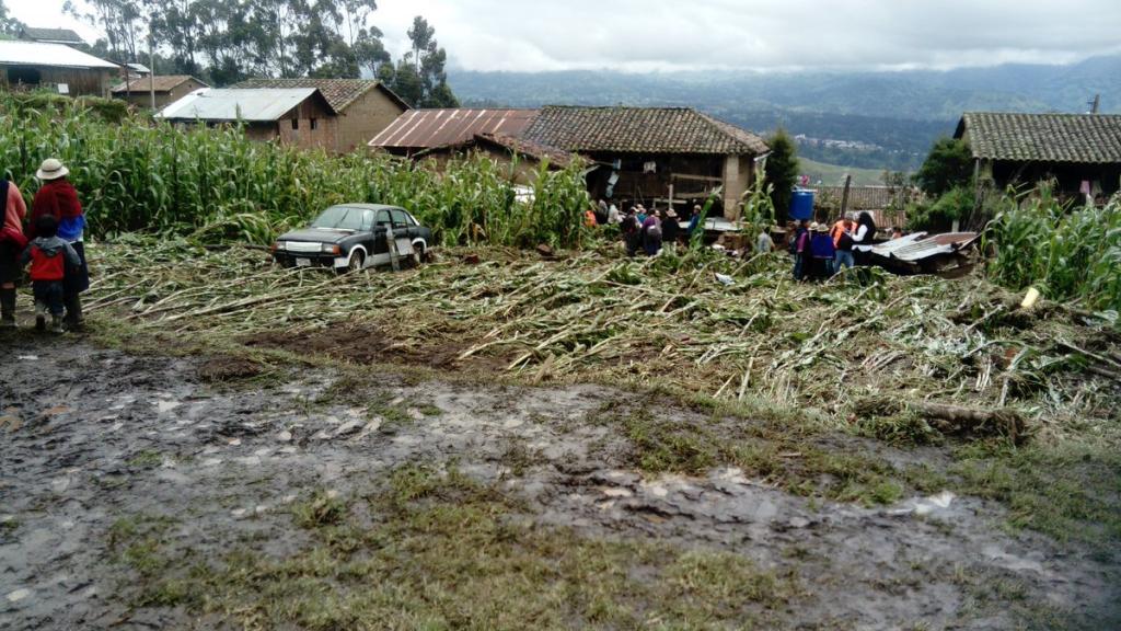 Ecuador registra 40 fallecidos y 70 heridos por inundaciones y deslaves