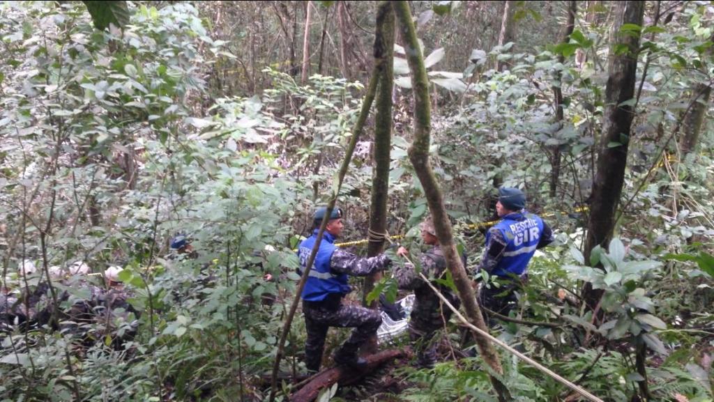 Hallan cuerpos sin vida de los 2 ocupantes de avioneta desaparecida en Cerro Azul