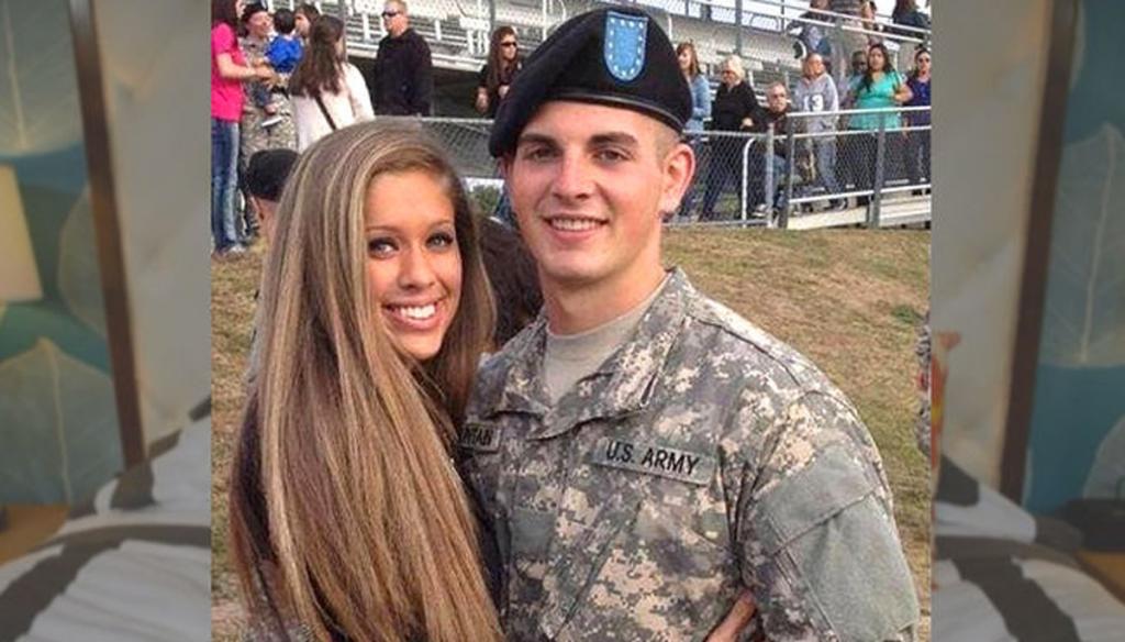 Soldado recibe desagradable sorpresa al compartir foto de su novia en internet