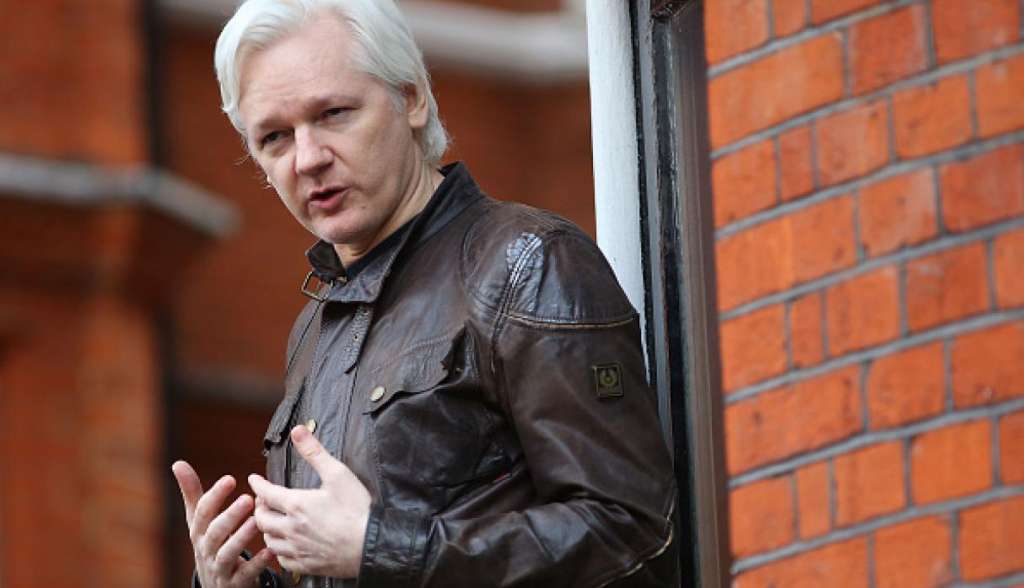 Naturalización de Assange no es reservada, según Cancillería