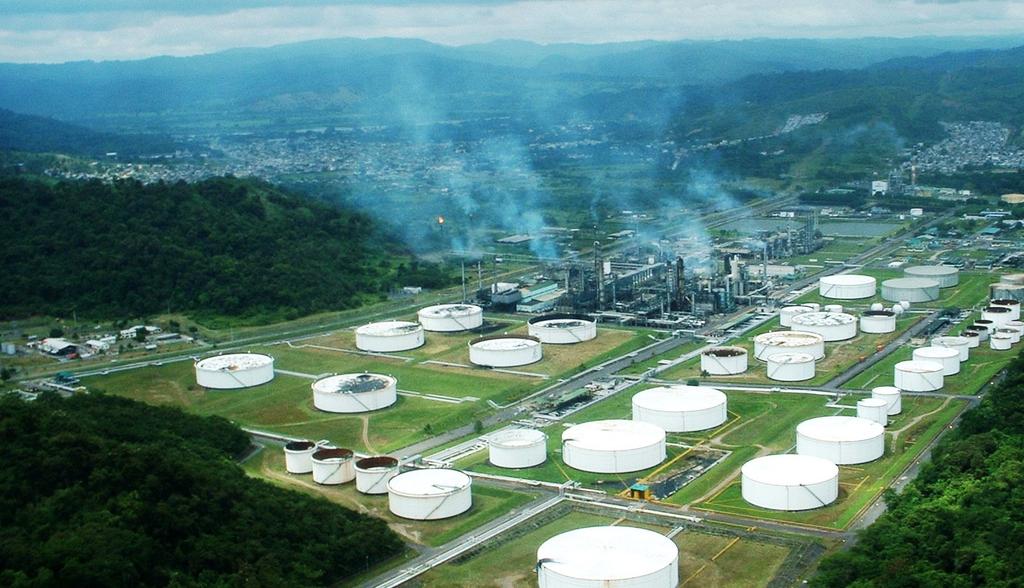 Ecuador apunta a extender medida de reducción de producción petrolera