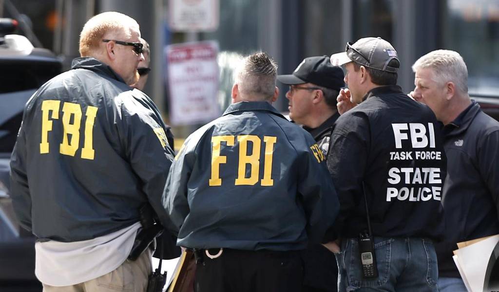 FBI detiene a un supuesto espía ruso en Nueva York, dos cómplices prófugos
