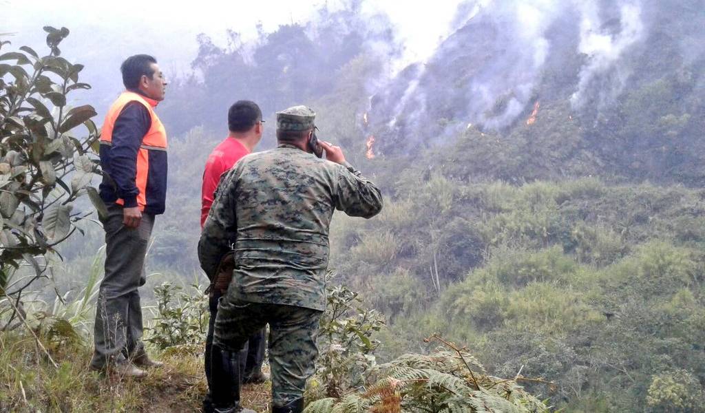 Incendio forestal consume más de 30 hectáreas en zona de difícil acceso en Baños
