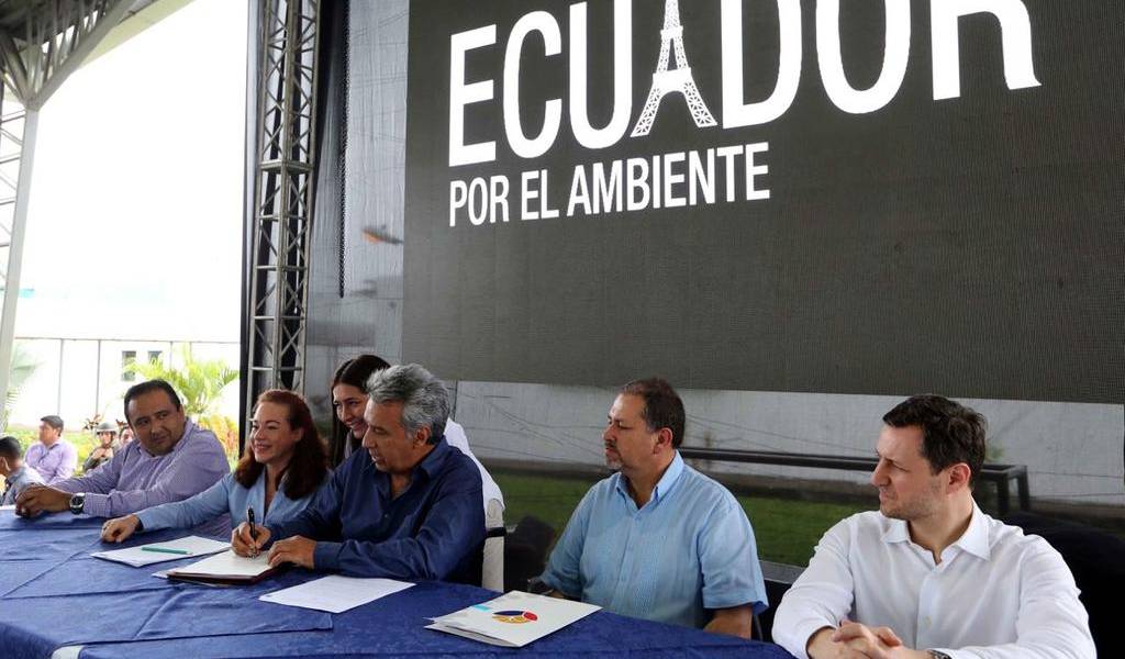 Presidente Lenín Moreno ratifica el Acuerdo de París sobre el cambio climático
