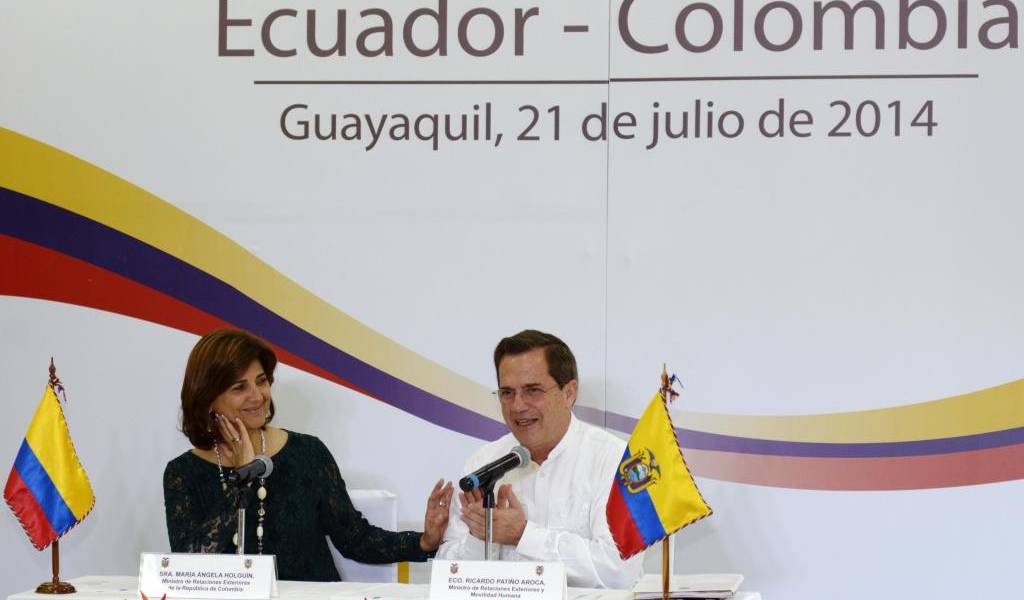 Ecuador reitera disposición a ayudar en avance de diálogos de paz en Colombia