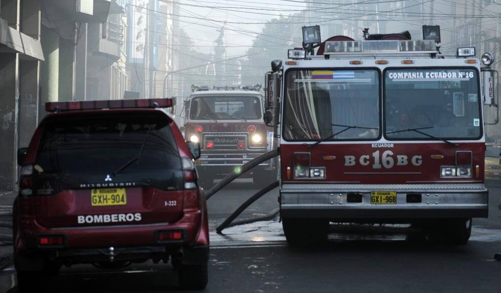 Cerca de USD 1 millón en pérdidas dejó incendio en centro de Guayaquil