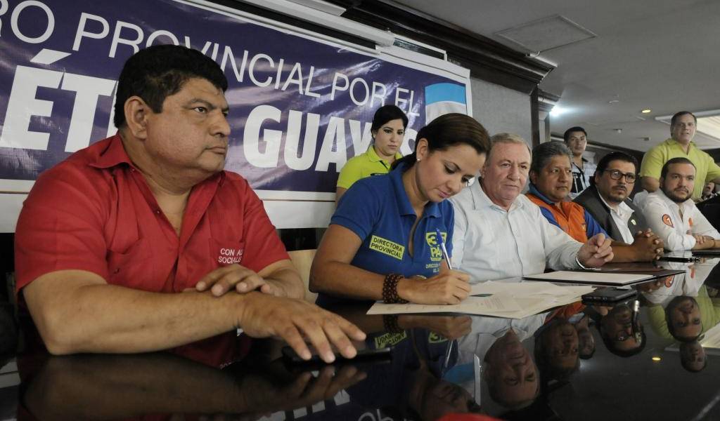 Movimientos afines al Gobierno firman pacto ético en Guayas