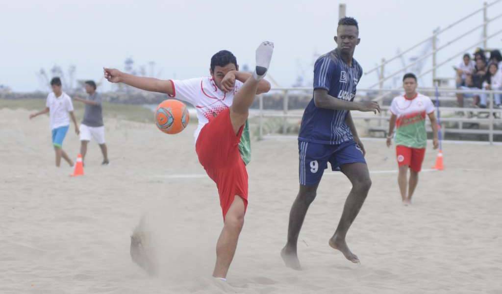 Galápagos-Manabí y Santo Domingo-Morona Santiago son las semifinales de fútbol playa