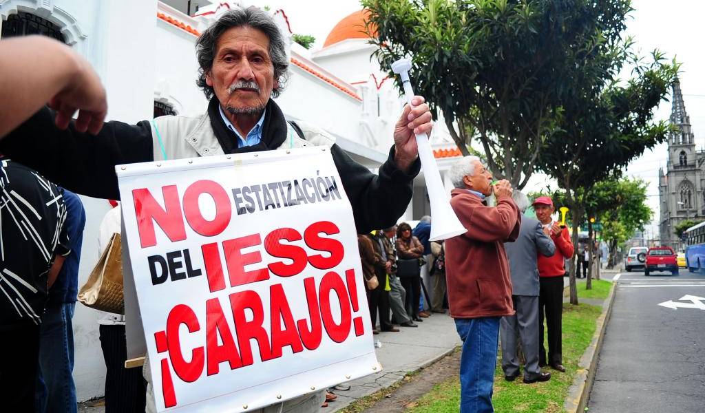 Organizaciones políticas presentan pedidos de consulta y demandas contra Ley de Justicia Laboral
