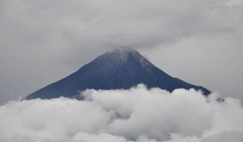Declaran alerta naranja en el volcán Tungurahua