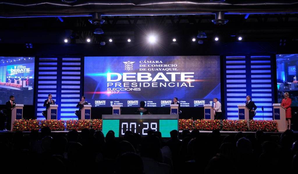 Candidatos presidenciales que intervinieron en debate evalúan su participación