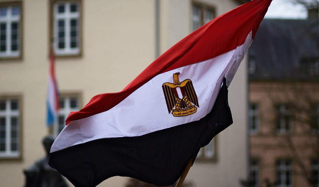 Denuncia contra embajador de Ecuador en Egipto por acoso sexual fue archivada