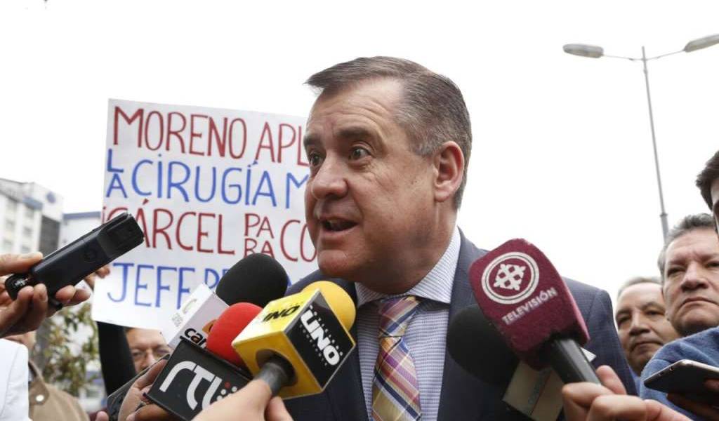 Andrés Páez presenta denuncia contra el ministro de Finanzas por peculado