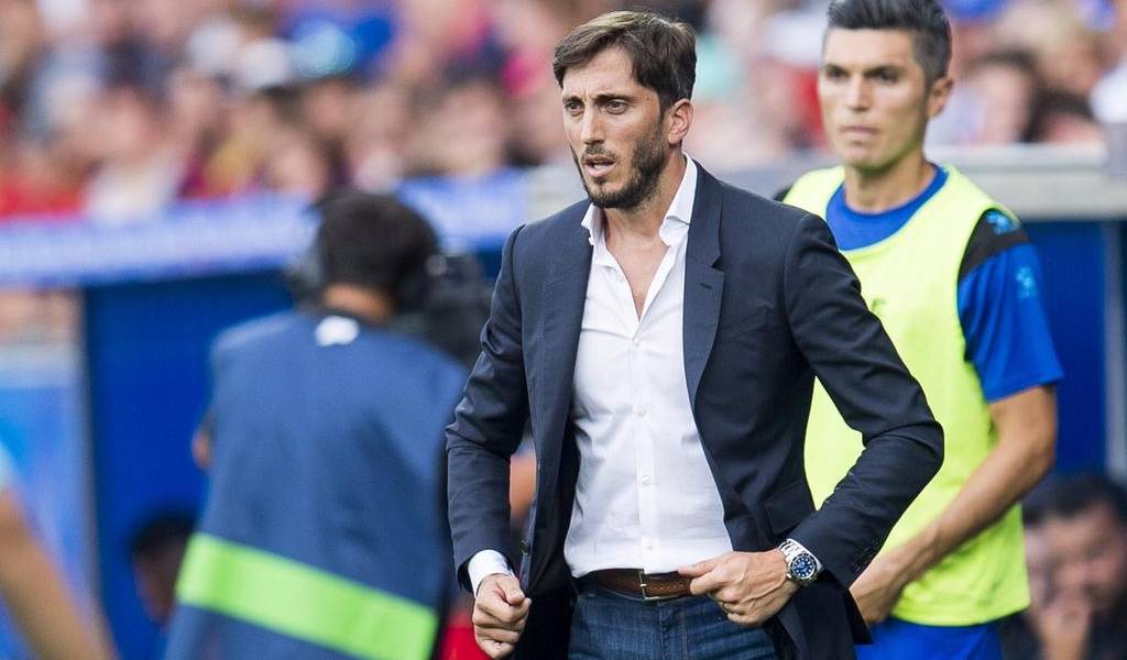 Luis Zubeldía deja de ser técnico del Alavés de España