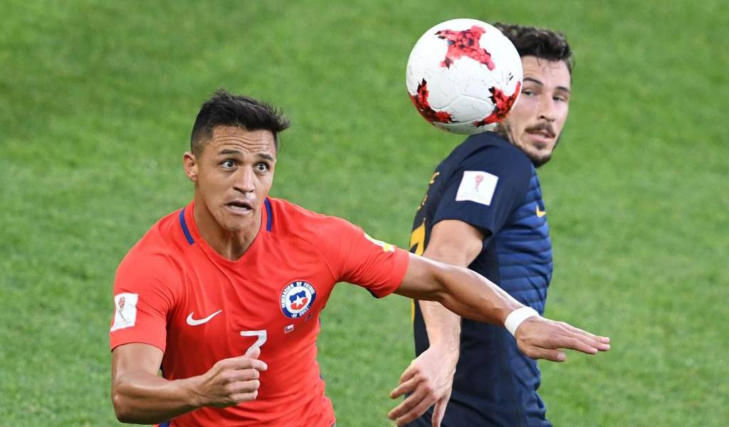 Chile empata con Australia y clasifica a semifinales de la Confederaciones