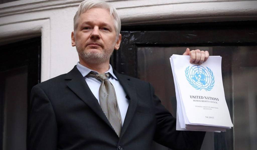 Correa dice que Fiscalía sueca interrogará a Assange en Embajada de Ecuador