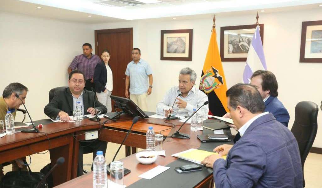 Presidente Lenín Moreno se reúne en Guayaquil con equipo económico del Gobierno