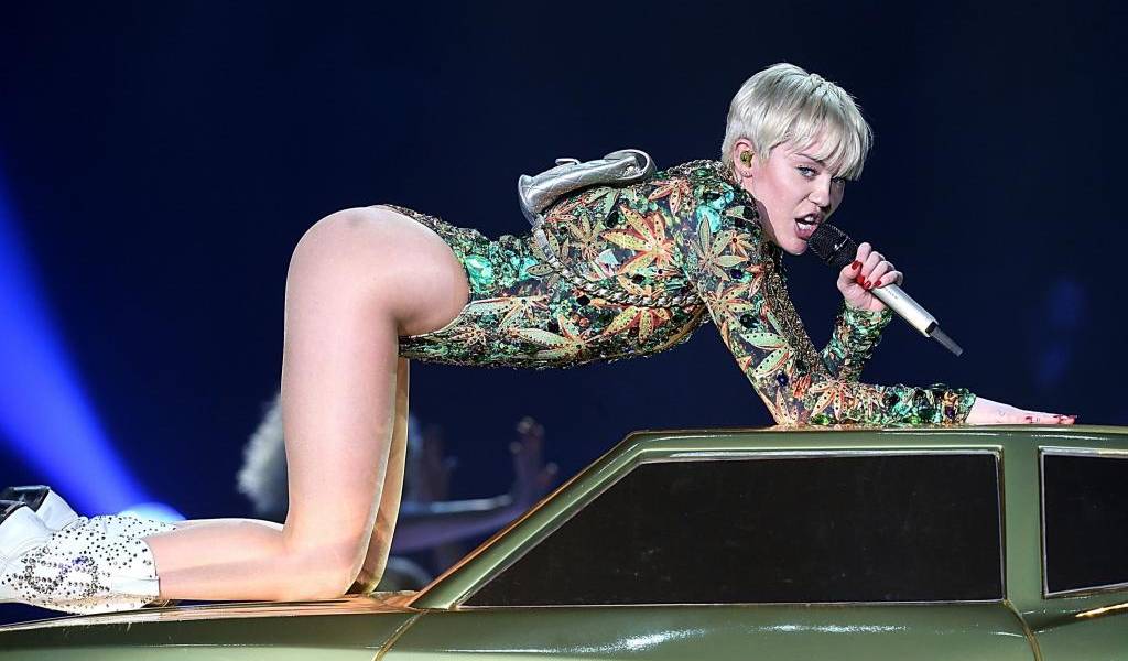 Mira lo que Miley Cyrus hizo en un reciente concierto