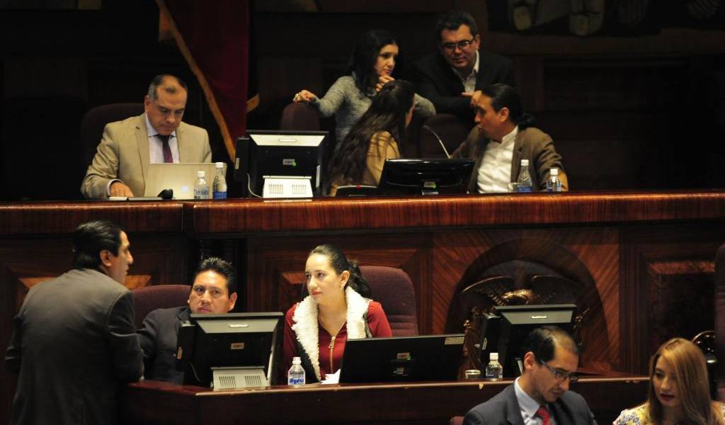 Asamblea Nacional aprueba cuestionadas reformas al Issfa e Isspol