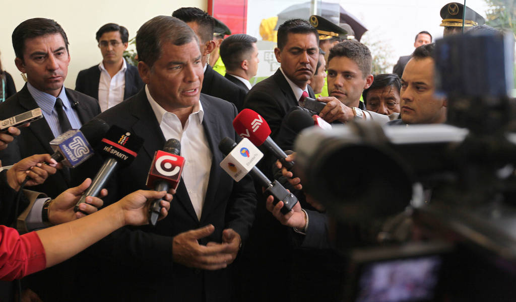Correa rechaza crear fideicomiso para manejar fondos del terremoto