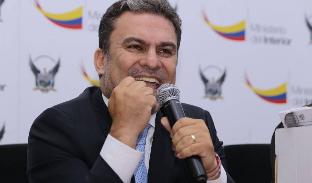 Ministro Serrano pide formalmente audios presentados en audiencia