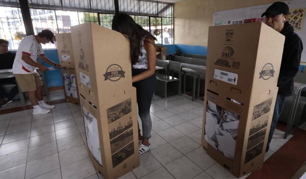 CNE oficializa que segunda vuelta electoral en Ecuador será el 2 de abril