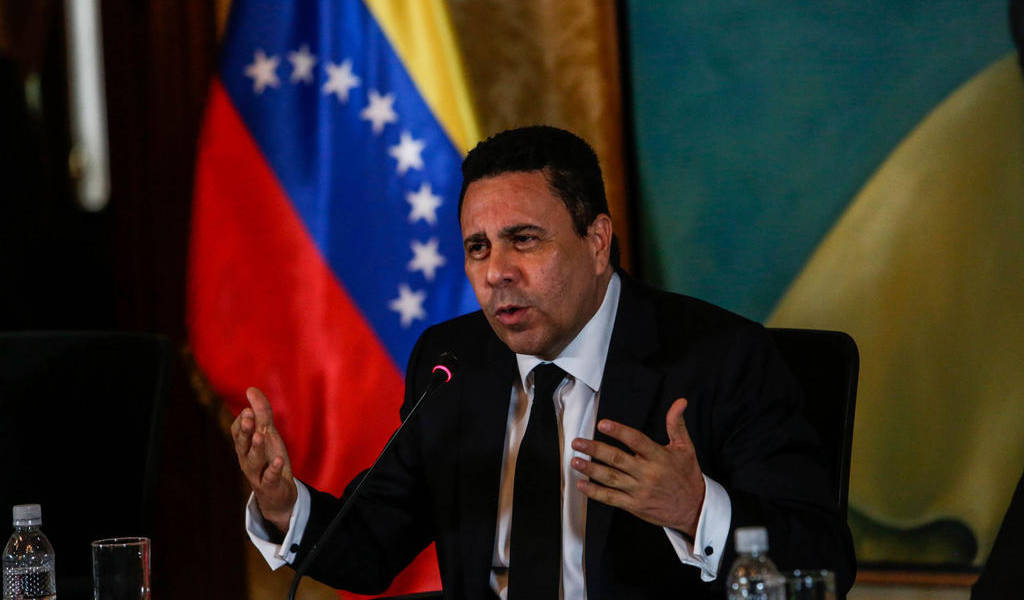 Venezuela objeta amenaza de Trump y revisará relación con Estados Unidos