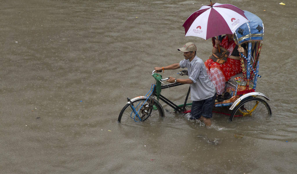 Mueren 16 personas por las lluvias del monzón en India