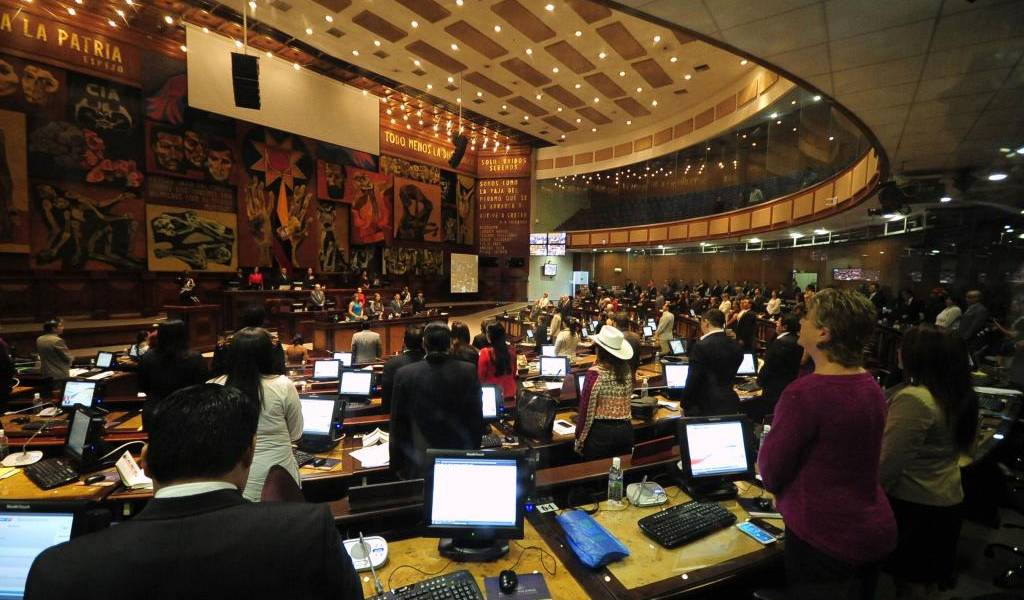 Inmunidad de Cléver Jiménez confronta criterios en la Asamblea