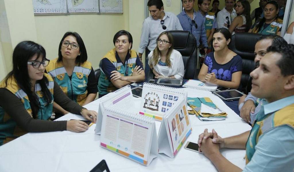 Programa &#039;El Médico del Barrio&#039; inicia en Santa Elena, Alausí y Guaranda