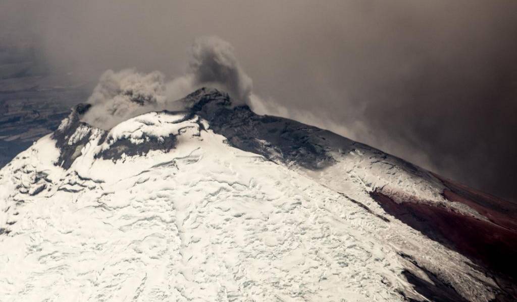 Geofísico detecta fisuras en glaciares de Cotopaxi