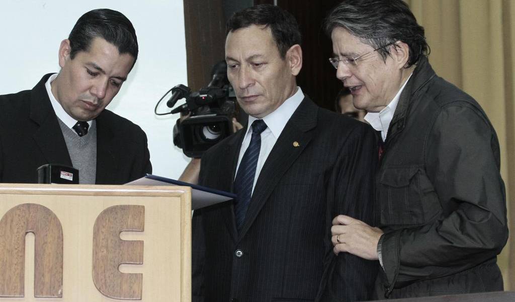 “Compromiso Ecuador” replantea pregunta e insiste en consulta popular ante el CNE