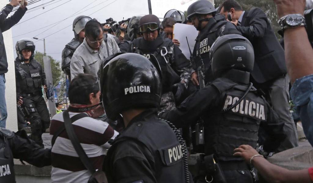 Fiscalía y Policía allanaron este viernes oficinas de encuestadora Cedatos