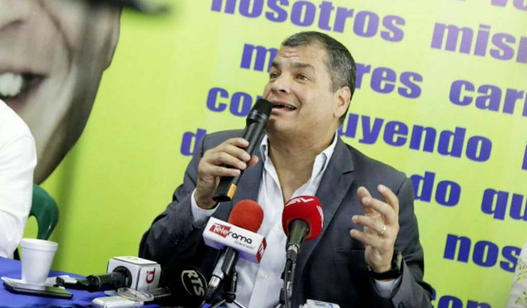 Rafael Correa continúa su tercer día de campaña por el No, en Guayaquil