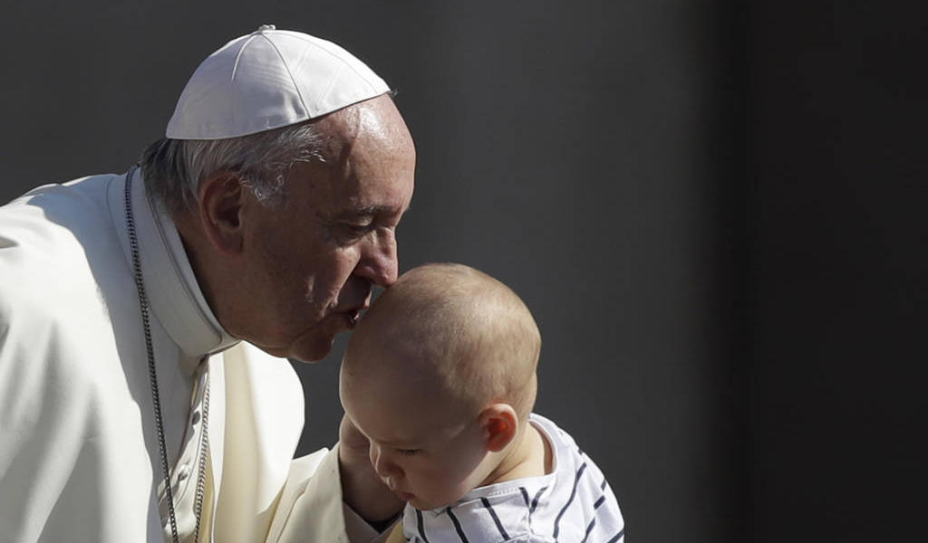 Cardenales: Posición de papa sobre divorcio divide Iglesia