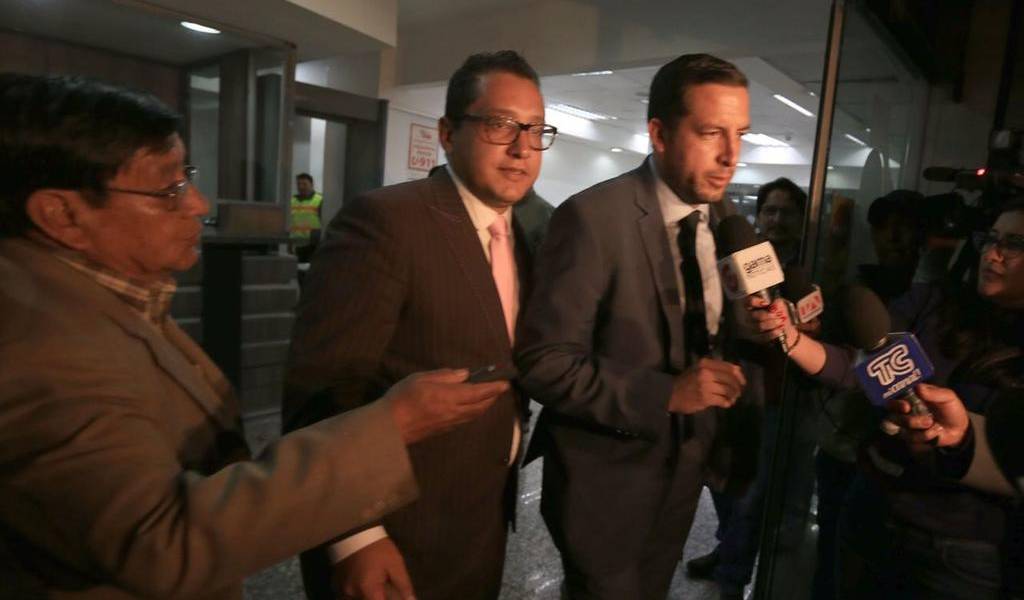 Juez dictó medidas sustitutivas en contra de la esposa de Ramiro González