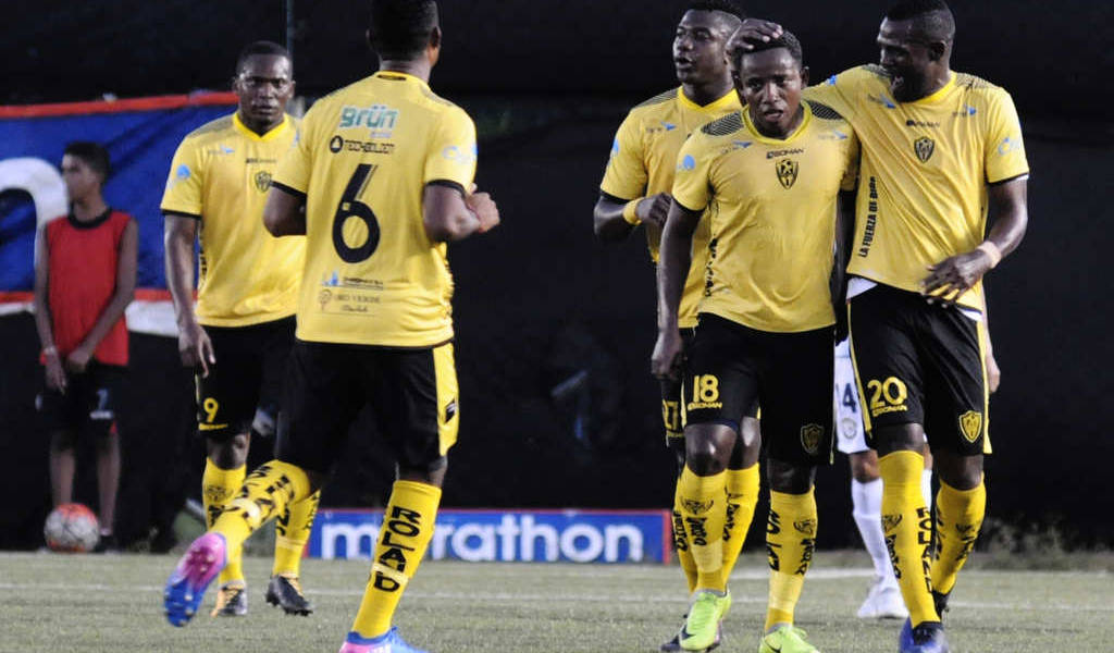 Fuerza Amarilla jugará con reservas ante El Nacional en Quito por deudas